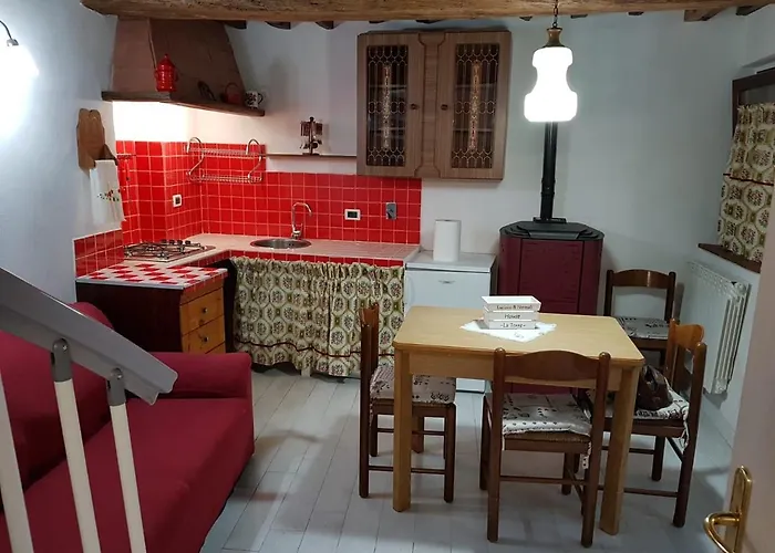 Luciano & Norma's House La Torre アパート マッサ・マリッティマ